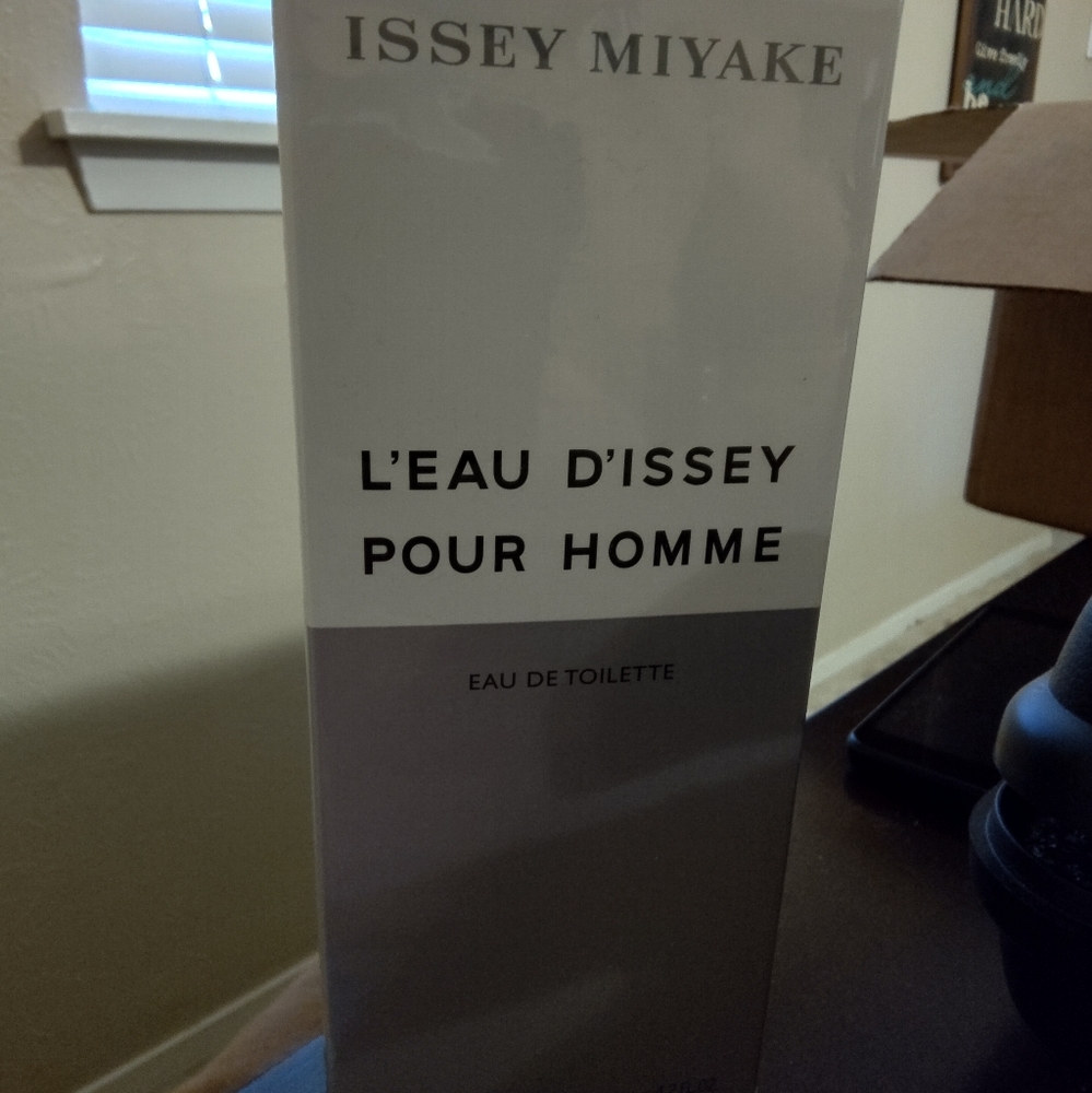 Issey Miyake L'eau Dissey